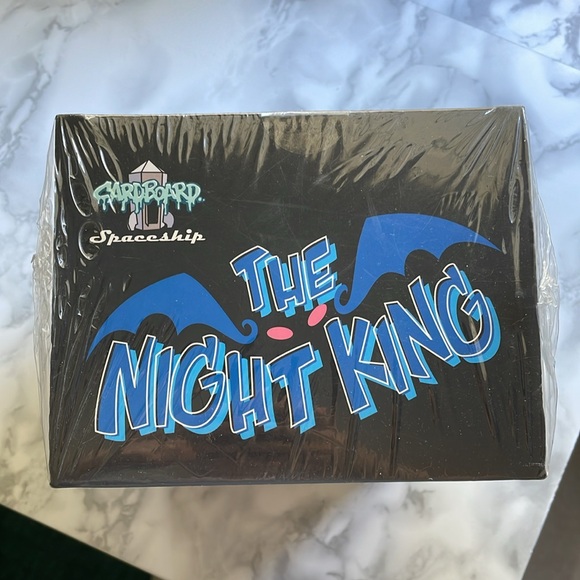 Brandt peters Candy Corn NIGHT KING 8" vinyl figure from Cardboard Space… - Picture 6 of 8